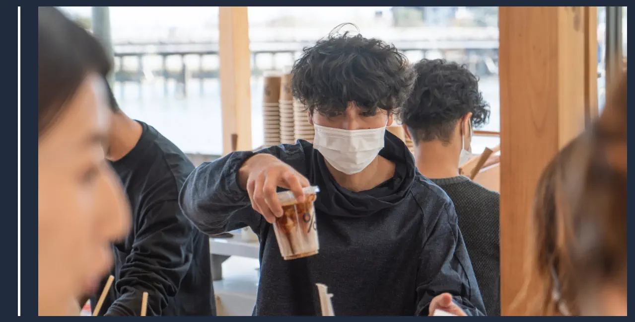 evitar los gérmenes en los restaurantes con la mascarilla evitar los gérmenes en los restaurantes con la mascarilla